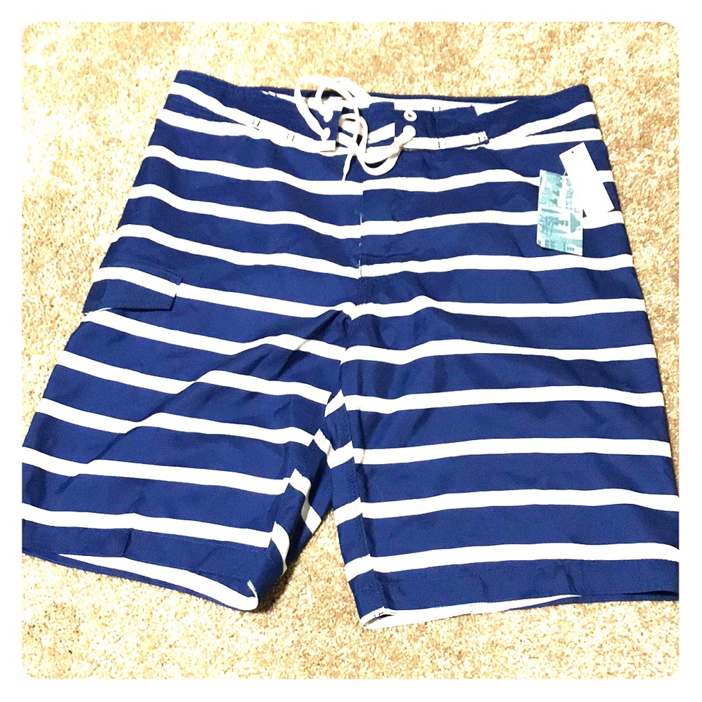 Old Navy Men’s bathing suit